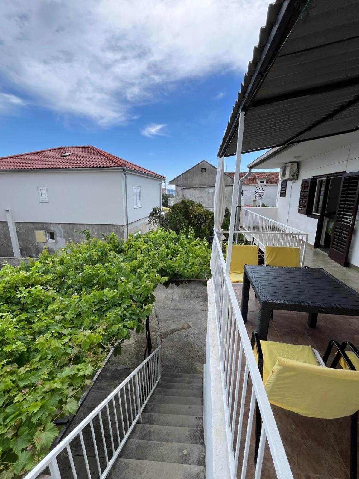Apartmani Ana Juricev Vodice Exterior foto